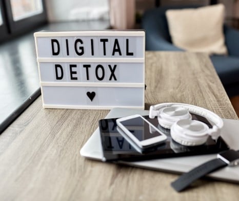 Digital Detox sign